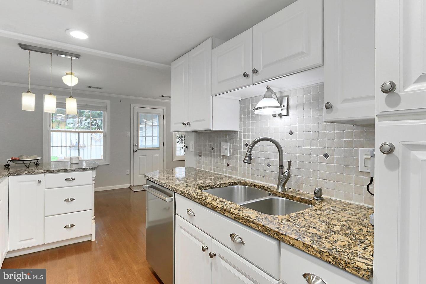 1581 POPLAR GROVE DR, RESTON, Virginia 20194, 3 Bedrooms Bedrooms, ,2 BathroomsBathrooms,Residential,For sale,1581 POPLAR GROVE DR,VAFX2249252 MLS # VAFX2249252