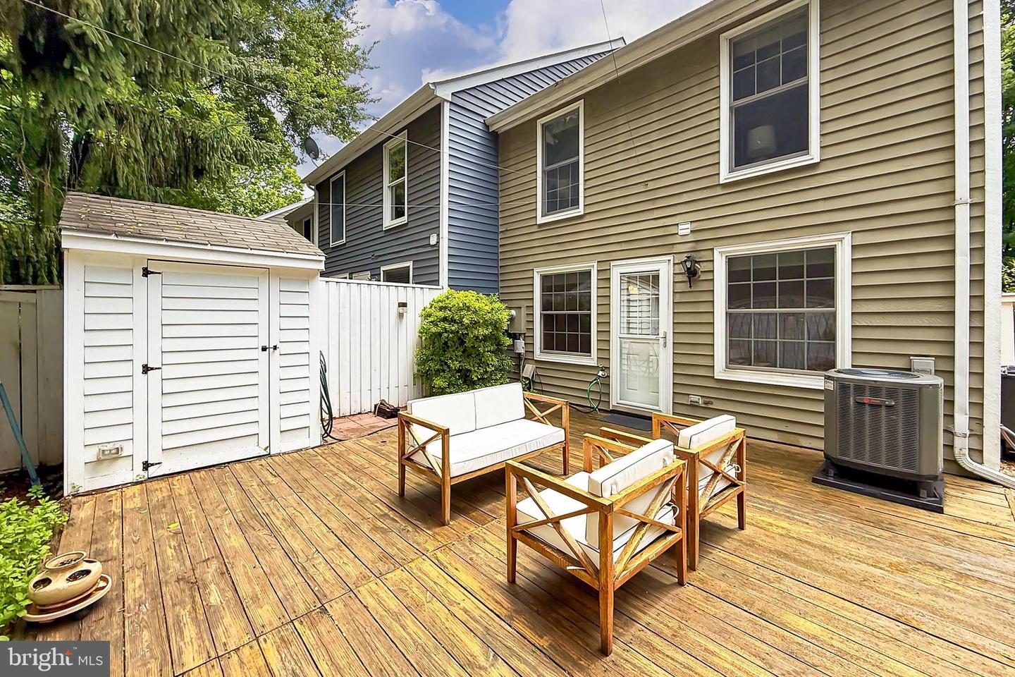 1581 POPLAR GROVE DR, RESTON, Virginia 20194, 3 Bedrooms Bedrooms, ,2 BathroomsBathrooms,Residential,For sale,1581 POPLAR GROVE DR,VAFX2249252 MLS # VAFX2249252