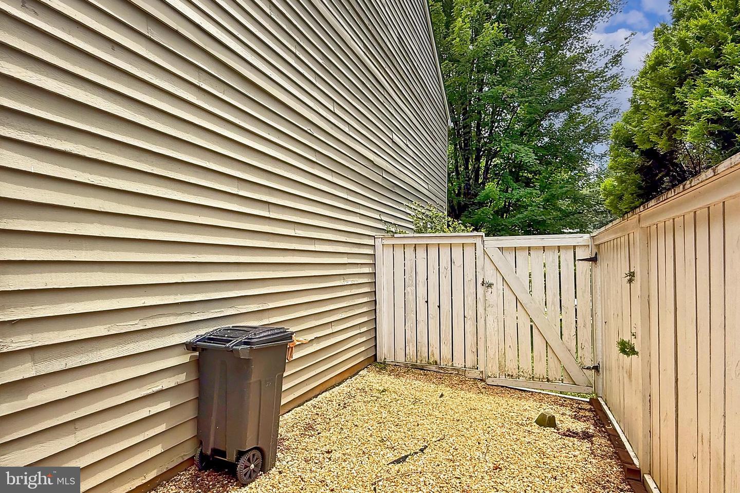 1581 POPLAR GROVE DR, RESTON, Virginia 20194, 3 Bedrooms Bedrooms, ,2 BathroomsBathrooms,Residential,For sale,1581 POPLAR GROVE DR,VAFX2249252 MLS # VAFX2249252