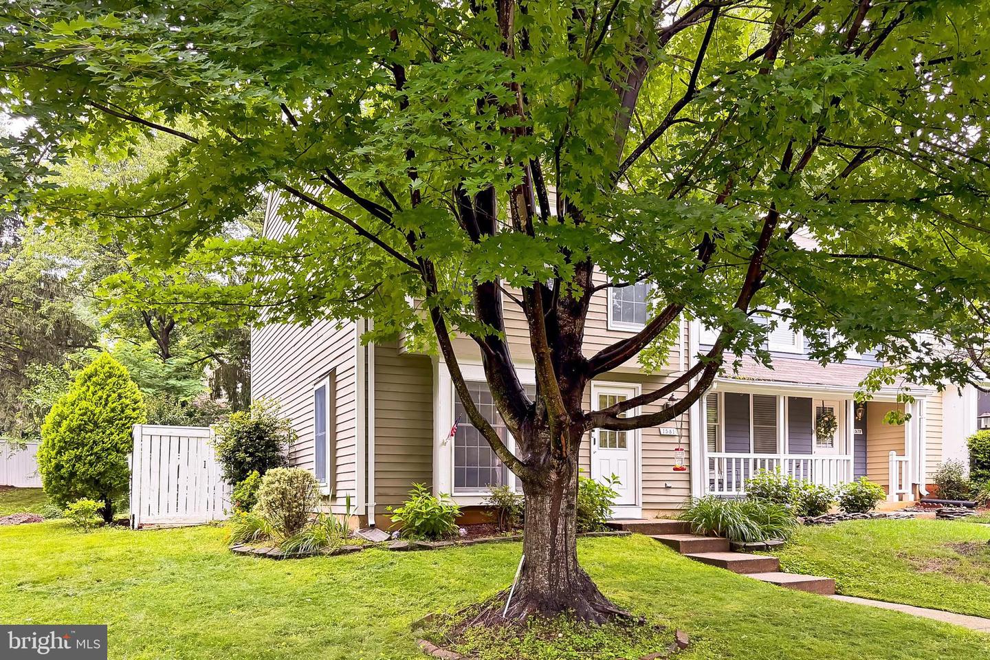 1581 POPLAR GROVE DR, RESTON, Virginia 20194, 3 Bedrooms Bedrooms, ,2 BathroomsBathrooms,Residential,For sale,1581 POPLAR GROVE DR,VAFX2249252 MLS # VAFX2249252