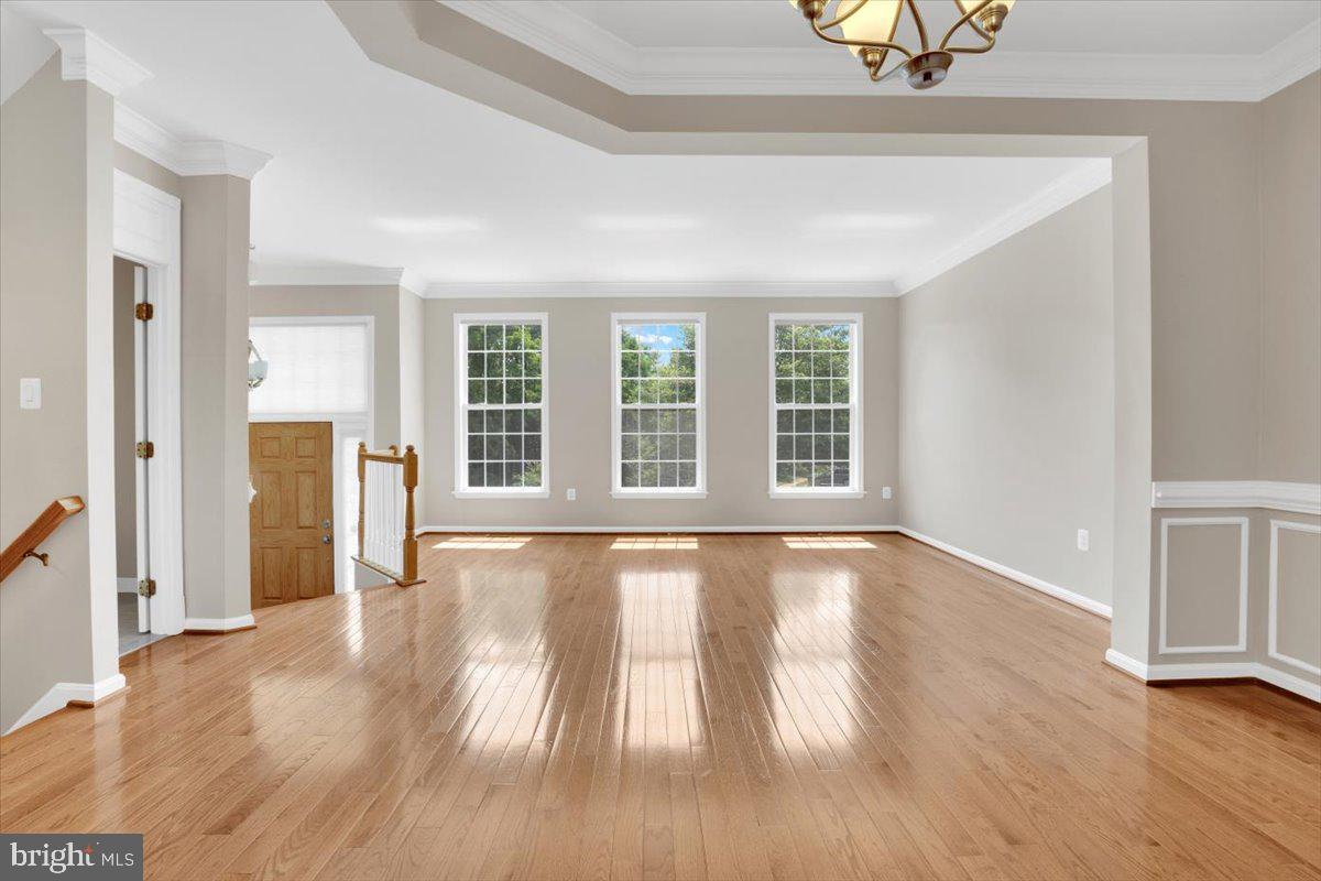 47698 LOWELAND TER, STERLING, Virginia 20165, 3 Bedrooms Bedrooms, 11 Rooms Rooms,3 BathroomsBathrooms,Residential,For sale,47698 LOWELAND TER,VALO2100318 MLS # VALO2100318