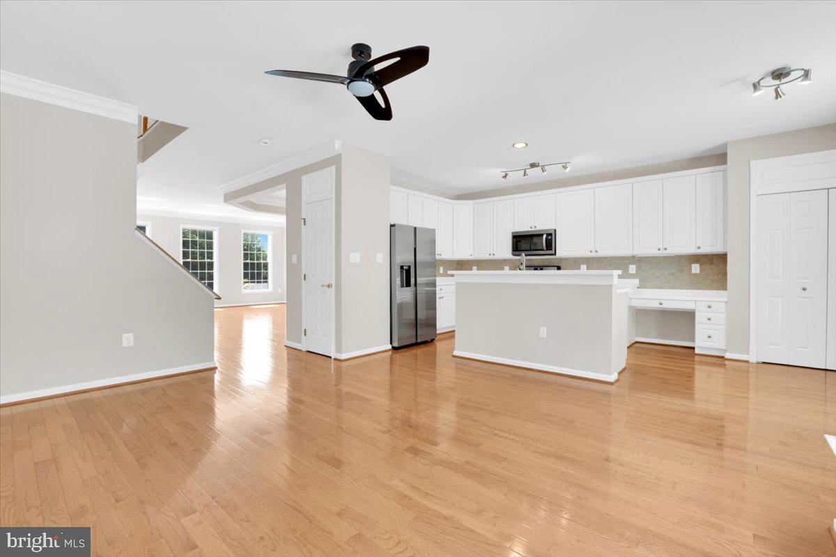 47698 LOWELAND TER, STERLING, Virginia 20165, 3 Bedrooms Bedrooms, 11 Rooms Rooms,3 BathroomsBathrooms,Residential,For sale,47698 LOWELAND TER,VALO2100318 MLS # VALO2100318