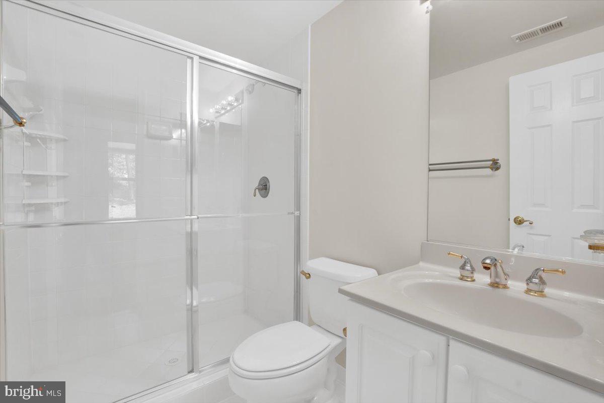 47698 LOWELAND TER, STERLING, Virginia 20165, 3 Bedrooms Bedrooms, 11 Rooms Rooms,3 BathroomsBathrooms,Residential,For sale,47698 LOWELAND TER,VALO2100318 MLS # VALO2100318
