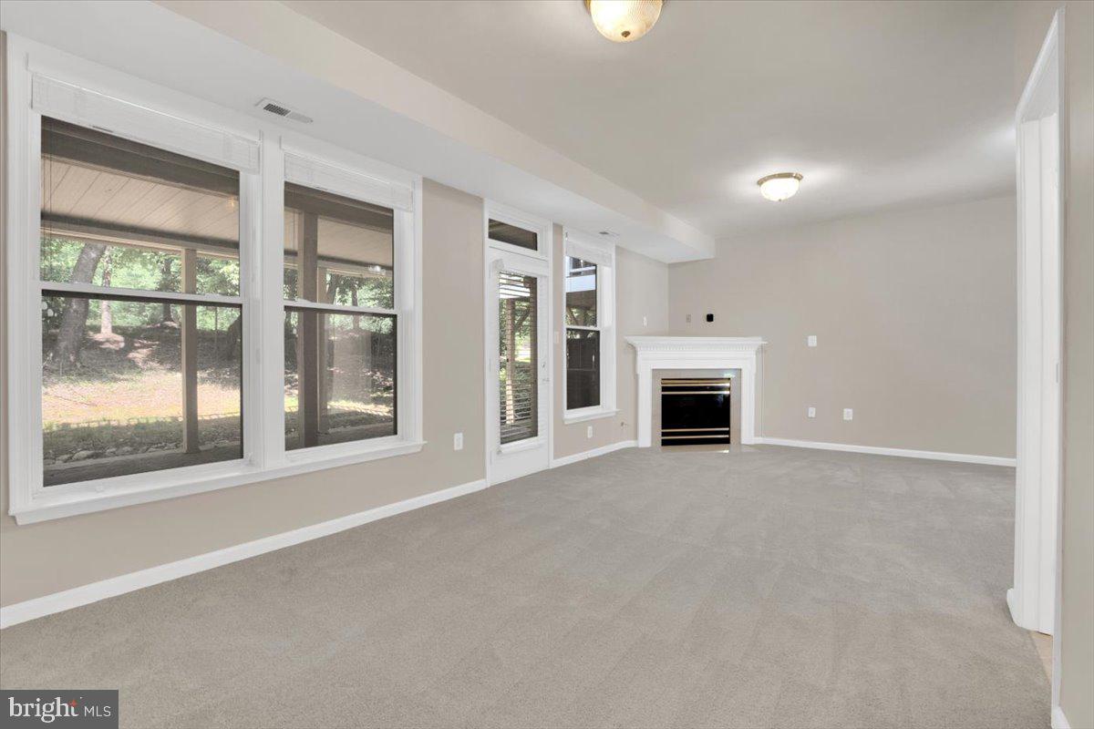 47698 LOWELAND TER, STERLING, Virginia 20165, 3 Bedrooms Bedrooms, 11 Rooms Rooms,3 BathroomsBathrooms,Residential,For sale,47698 LOWELAND TER,VALO2100318 MLS # VALO2100318