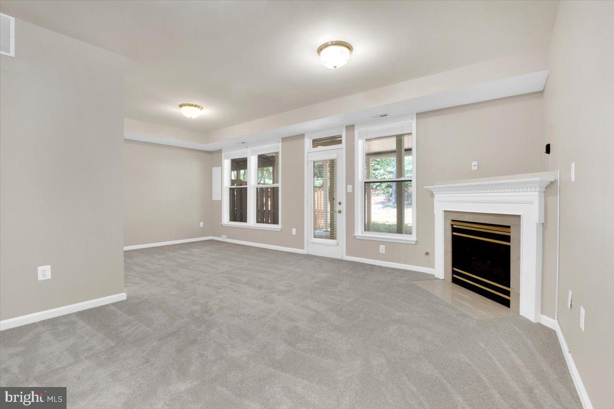 47698 LOWELAND TER, STERLING, Virginia 20165, 3 Bedrooms Bedrooms, 11 Rooms Rooms,3 BathroomsBathrooms,Residential,For sale,47698 LOWELAND TER,VALO2100318 MLS # VALO2100318