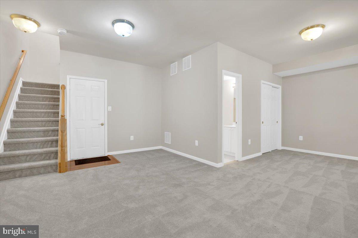 47698 LOWELAND TER, STERLING, Virginia 20165, 3 Bedrooms Bedrooms, 11 Rooms Rooms,3 BathroomsBathrooms,Residential,For sale,47698 LOWELAND TER,VALO2100318 MLS # VALO2100318