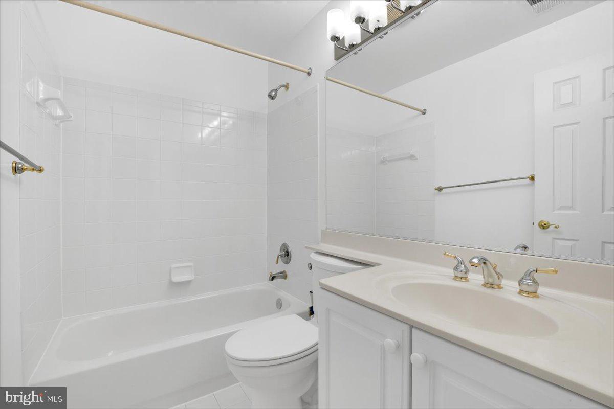 47698 LOWELAND TER, STERLING, Virginia 20165, 3 Bedrooms Bedrooms, 11 Rooms Rooms,3 BathroomsBathrooms,Residential,For sale,47698 LOWELAND TER,VALO2100318 MLS # VALO2100318