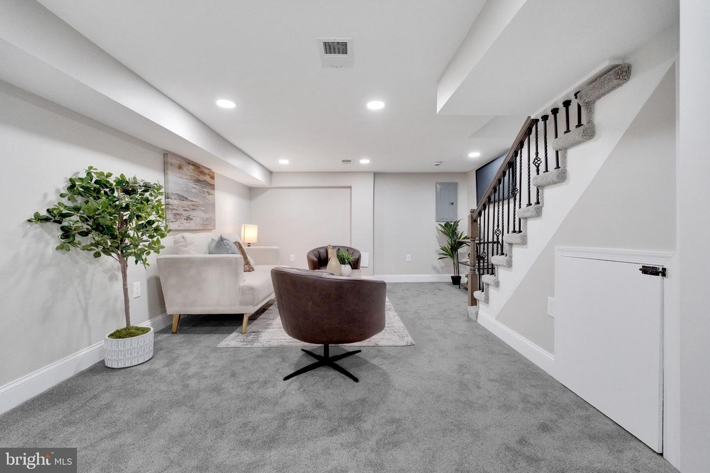 4035 BENNING RD NE, WASHINGTON, District Of Columbia 20019, 3 Bedrooms Bedrooms, 8 Rooms Rooms,2 BathroomsBathrooms,Residential,For sale,4035 BENNING RD NE,DCDC2207532 MLS # DCDC2207532