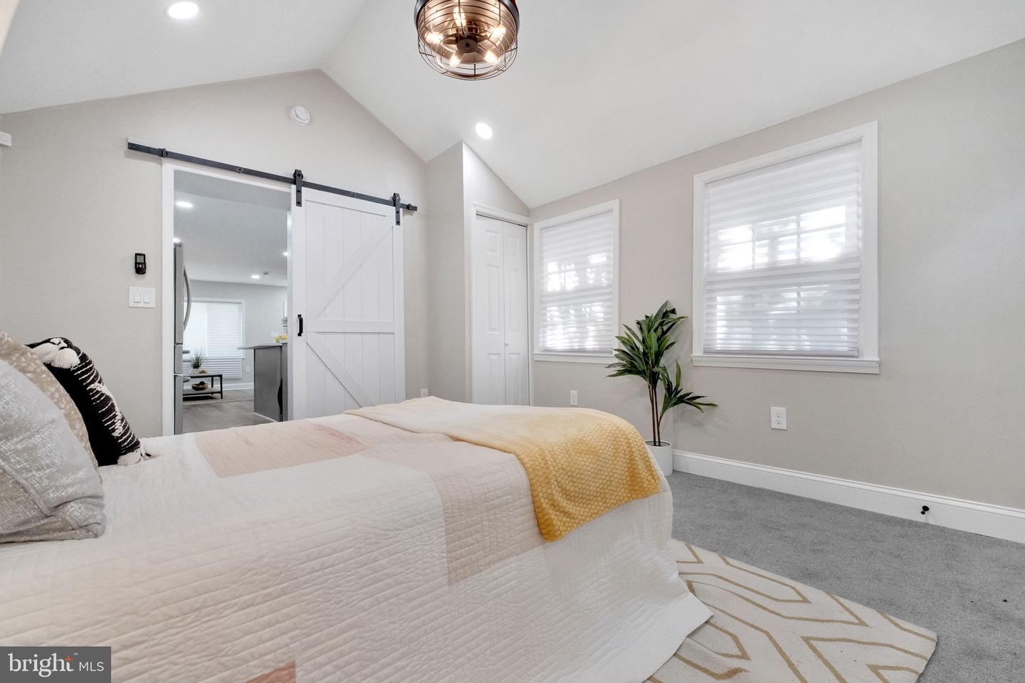 4035 BENNING RD NE, WASHINGTON, District Of Columbia 20019, 3 Bedrooms Bedrooms, 8 Rooms Rooms,2 BathroomsBathrooms,Residential,For sale,4035 BENNING RD NE,DCDC2207532 MLS # DCDC2207532