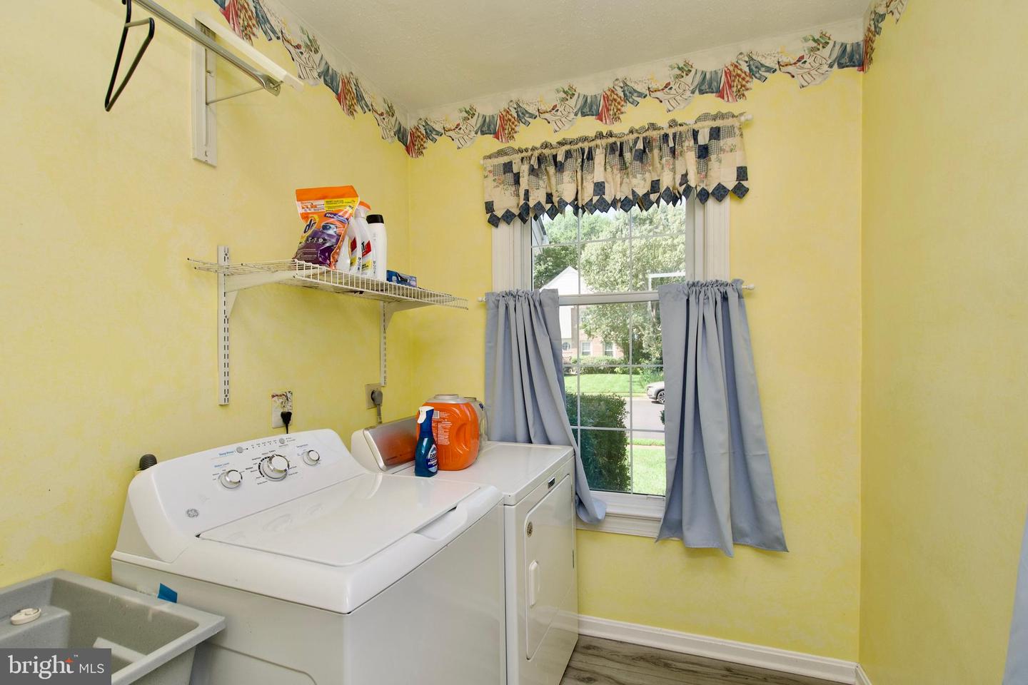 14340 BROOKMERE DR, CENTREVILLE, Virginia 20120, 4 Bedrooms Bedrooms, ,2 BathroomsBathrooms,Residential,For sale,14340 BROOKMERE DR,VAFX2250516 MLS # VAFX2250516