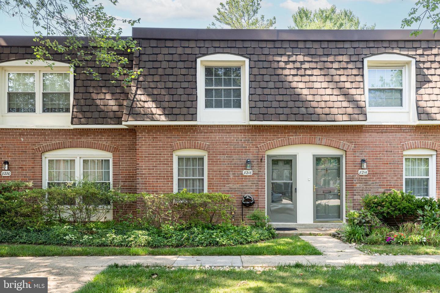 8218 CARRLEIGH PKWY #10, SPRINGFIELD, Virginia 22152, 2 Bedrooms Bedrooms, ,1 BathroomBathrooms,Residential,For sale,8218 CARRLEIGH PKWY #10,VAFX2250604 MLS # VAFX2250604