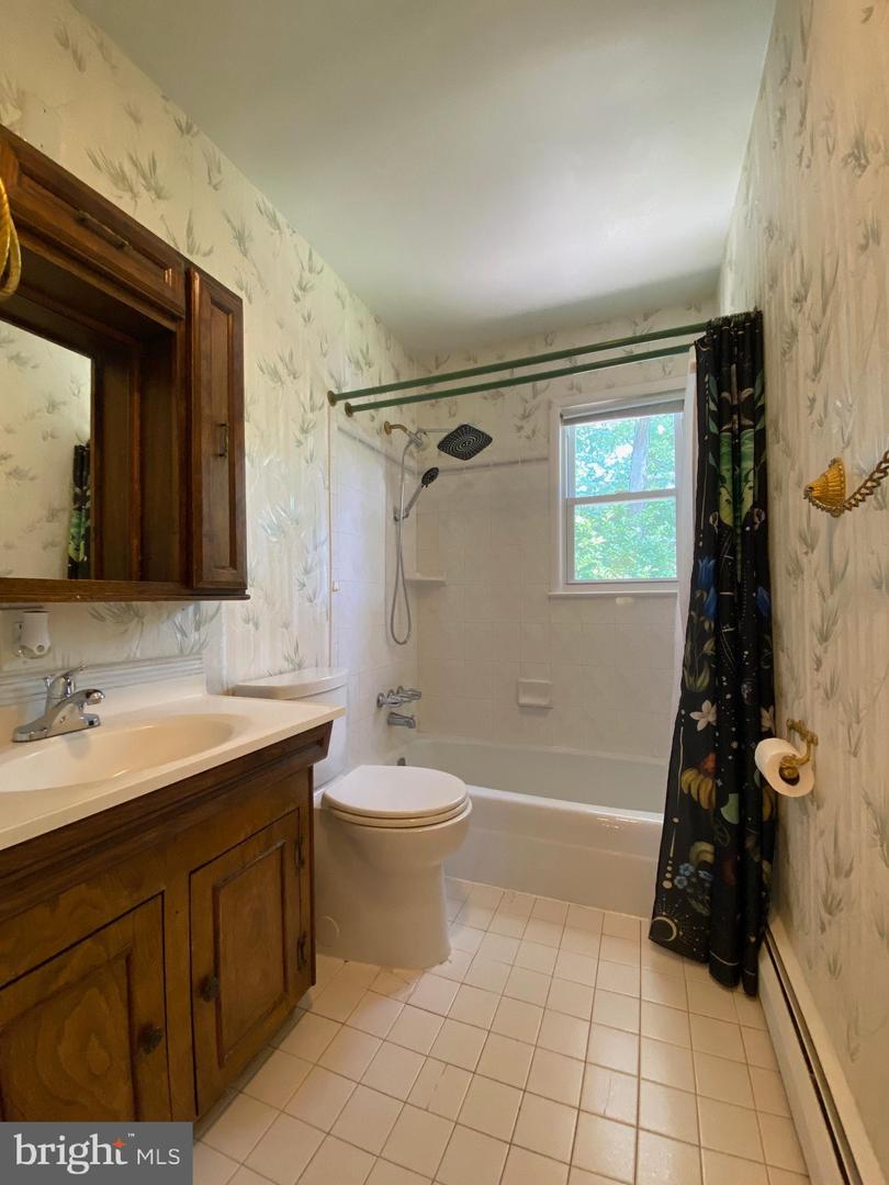 1606 FLORIDA AVE, WOODBRIDGE, Virginia 22191, 4 Bedrooms Bedrooms, ,1 BathroomBathrooms,Residential,For sale,1606 FLORIDA AVE,VAPW2098090 MLS # VAPW2098090