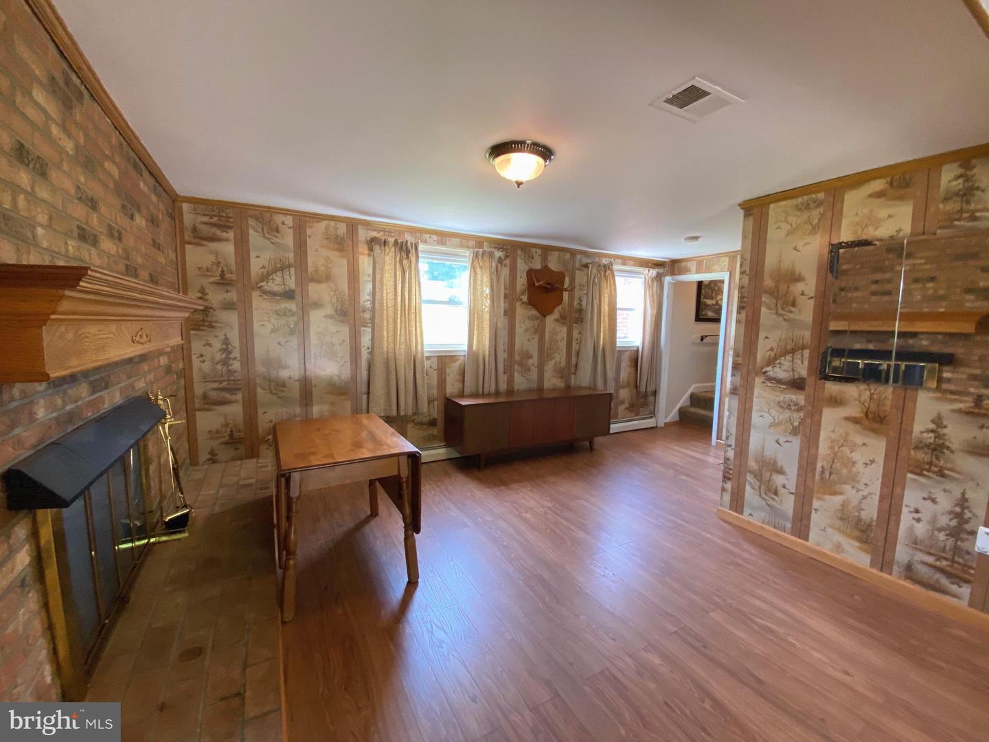 1606 FLORIDA AVE, WOODBRIDGE, Virginia 22191, 4 Bedrooms Bedrooms, ,1 BathroomBathrooms,Residential,For sale,1606 FLORIDA AVE,VAPW2098090 MLS # VAPW2098090