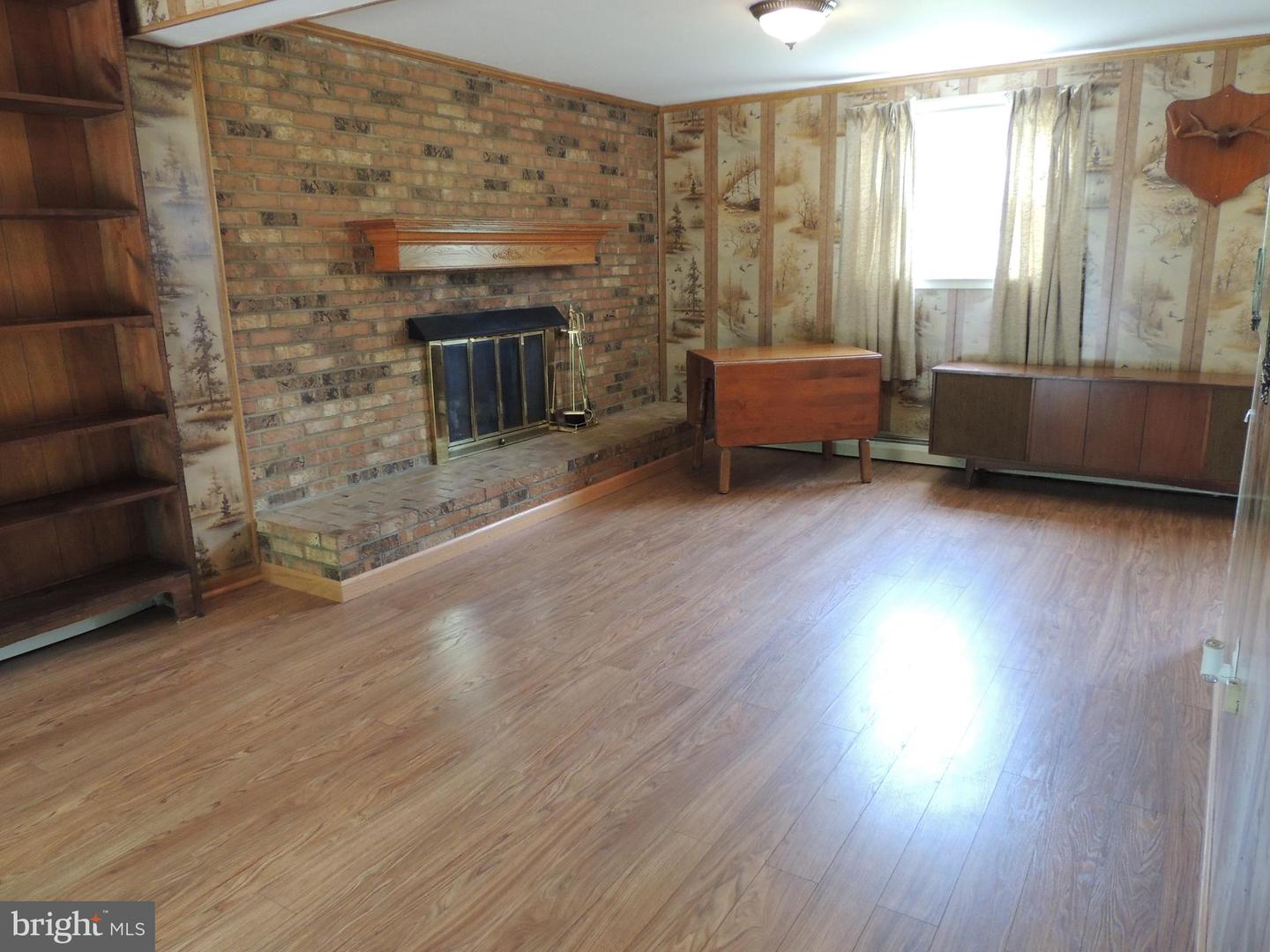1606 FLORIDA AVE, WOODBRIDGE, Virginia 22191, 4 Bedrooms Bedrooms, ,1 BathroomBathrooms,Residential,For sale,1606 FLORIDA AVE,VAPW2098090 MLS # VAPW2098090