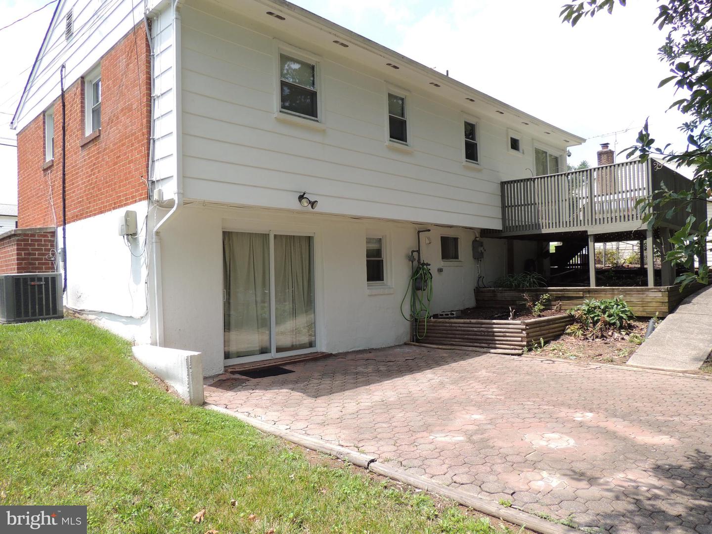 1606 FLORIDA AVE, WOODBRIDGE, Virginia 22191, 4 Bedrooms Bedrooms, ,1 BathroomBathrooms,Residential,For sale,1606 FLORIDA AVE,VAPW2098090 MLS # VAPW2098090