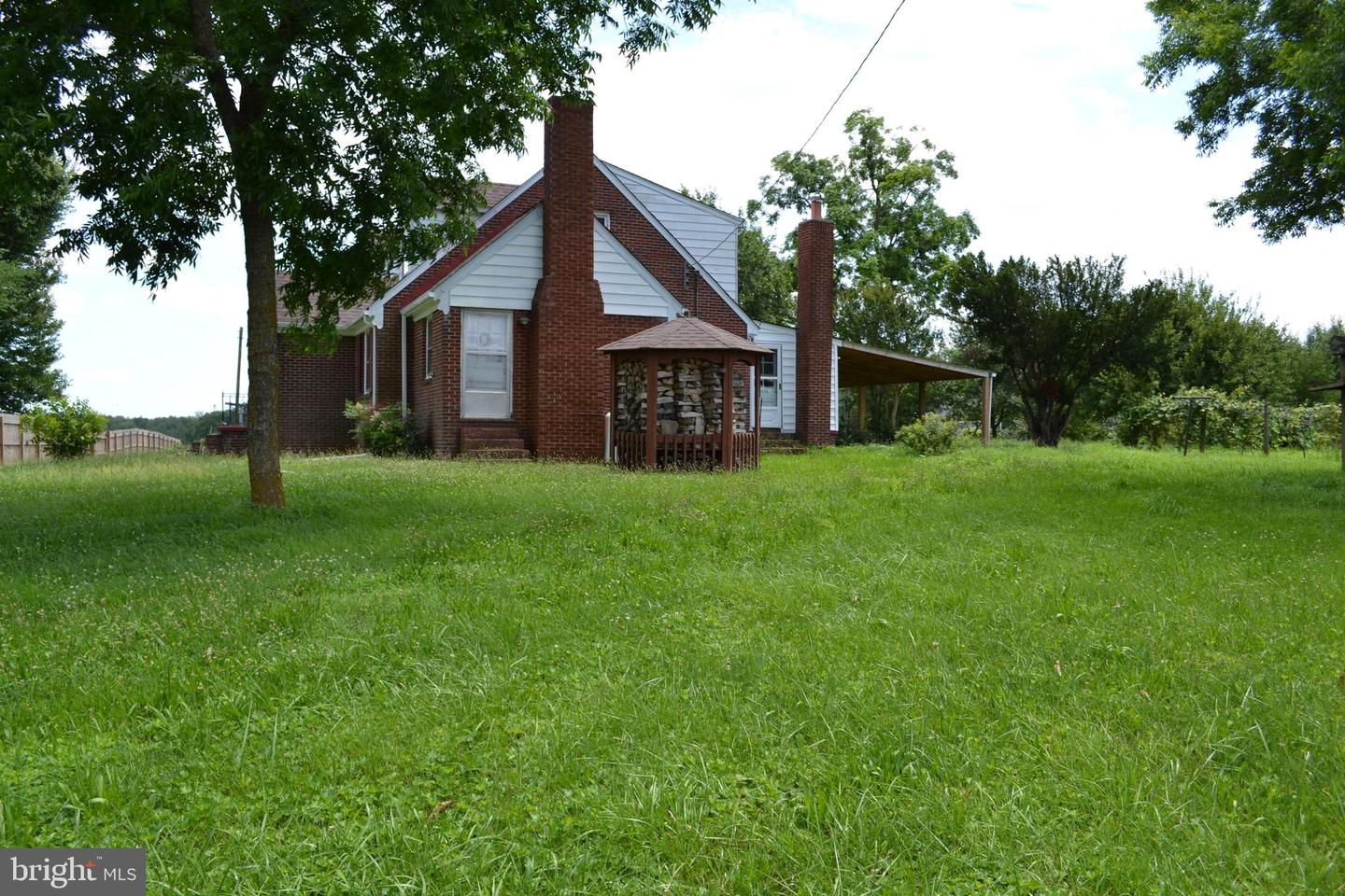 6830 BLACK ROCK DR, SPOTSYLVANIA, Virginia 22551, 3 Bedrooms Bedrooms, ,2 BathroomsBathrooms,Residential,For sale,6830 BLACK ROCK DR,VASP2034256 MLS # VASP2034256