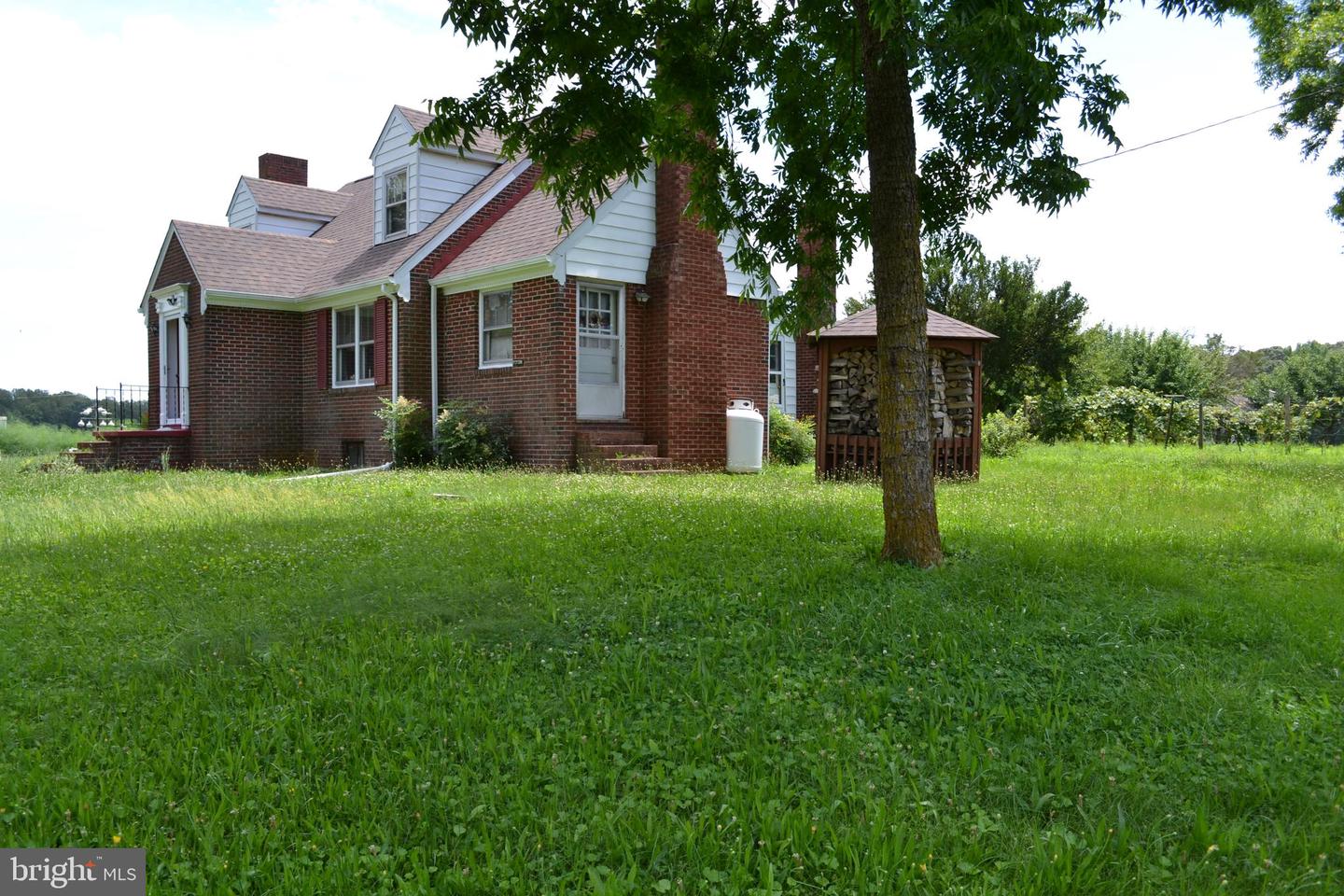 6830 BLACK ROCK DR, SPOTSYLVANIA, Virginia 22551, 3 Bedrooms Bedrooms, ,2 BathroomsBathrooms,Residential,For sale,6830 BLACK ROCK DR,VASP2034256 MLS # VASP2034256