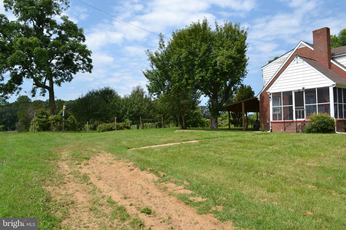 6830 BLACK ROCK DR, SPOTSYLVANIA, Virginia 22551, 3 Bedrooms Bedrooms, ,2 BathroomsBathrooms,Residential,For sale,6830 BLACK ROCK DR,VASP2034256 MLS # VASP2034256