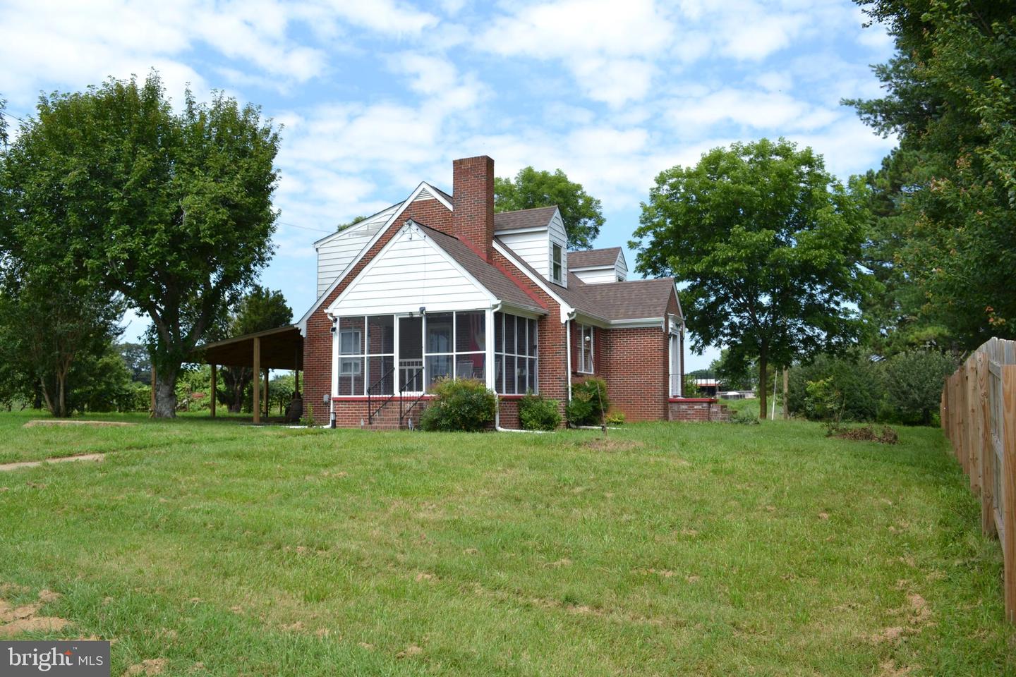 6830 BLACK ROCK DR, SPOTSYLVANIA, Virginia 22551, 3 Bedrooms Bedrooms, ,2 BathroomsBathrooms,Residential,For sale,6830 BLACK ROCK DR,VASP2034256 MLS # VASP2034256