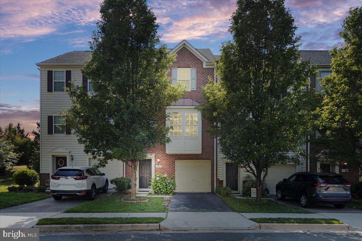 12749 STONE LINED CIR, WOODBRIDGE, Virginia 22192, 3 Bedrooms Bedrooms, ,2 BathroomsBathrooms,Residential,For sale,12749 STONE LINED CIR,VAPW2098172 MLS # VAPW2098172