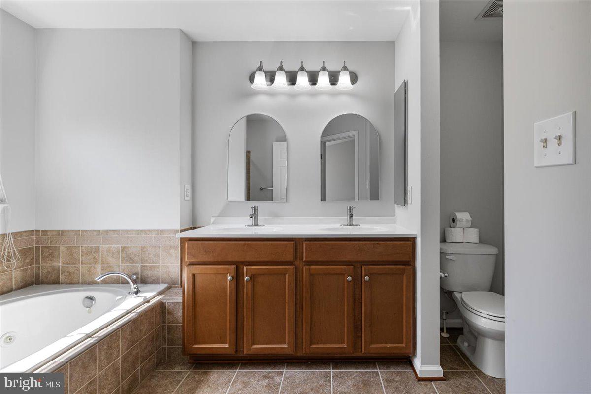 12749 STONE LINED CIR, WOODBRIDGE, Virginia 22192, 3 Bedrooms Bedrooms, ,2 BathroomsBathrooms,Residential,For sale,12749 STONE LINED CIR,VAPW2098172 MLS # VAPW2098172