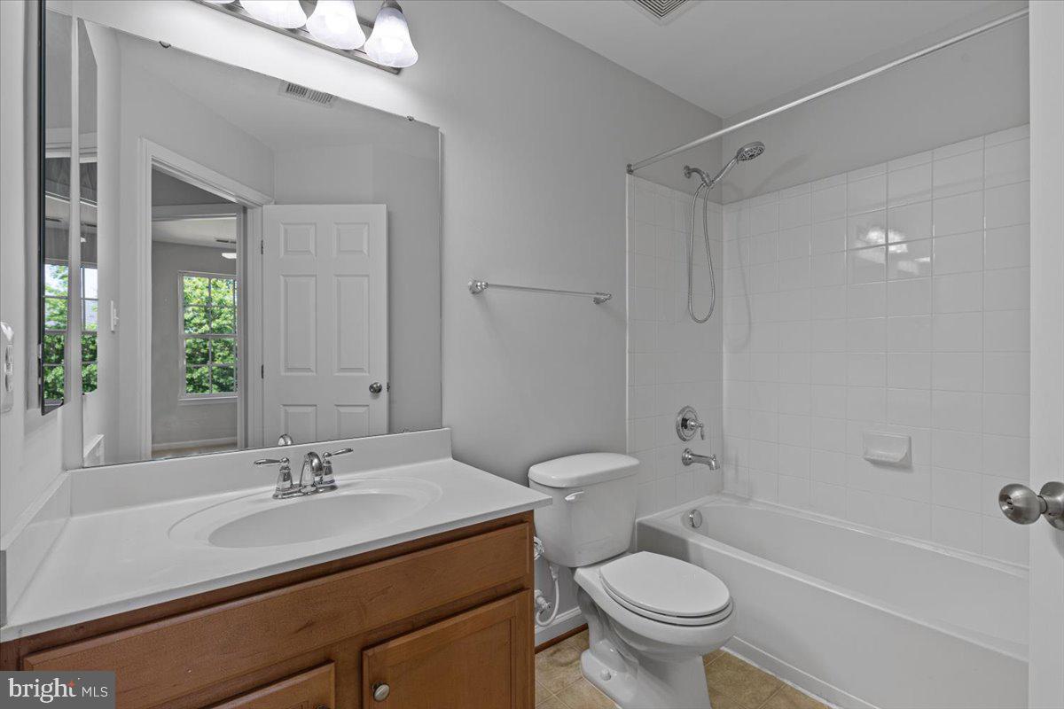 12749 STONE LINED CIR, WOODBRIDGE, Virginia 22192, 3 Bedrooms Bedrooms, ,2 BathroomsBathrooms,Residential,For sale,12749 STONE LINED CIR,VAPW2098172 MLS # VAPW2098172
