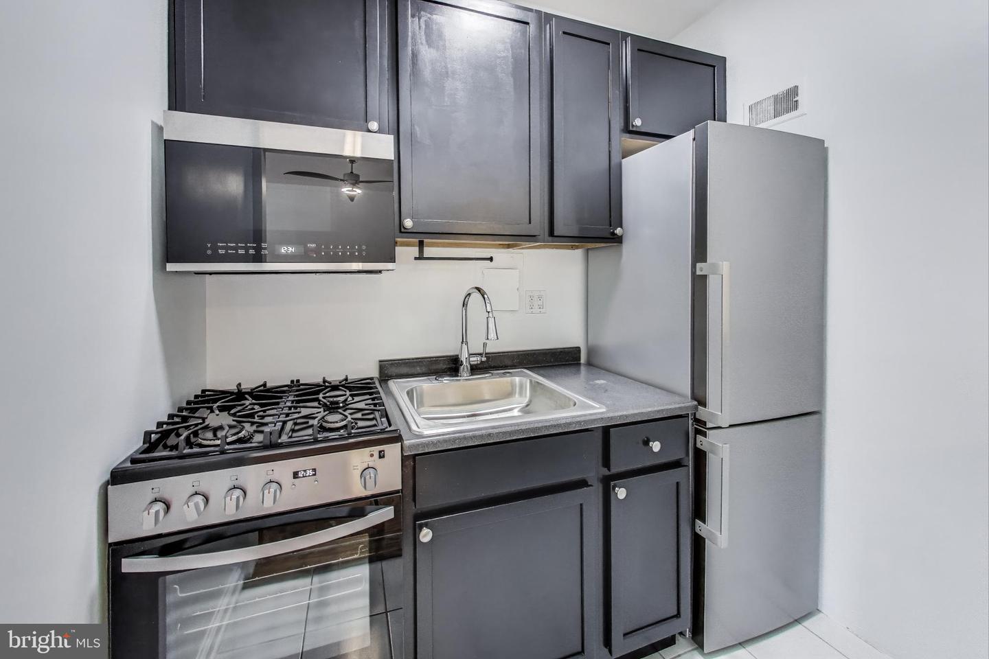 1 SCOTT CIR NW #305, WASHINGTON, District Of Columbia 20036, 1 Bedroom Bedrooms, ,1 BathroomBathrooms,Residential,For sale,1 SCOTT CIR NW #305,DCDC2208188 MLS # DCDC2208188