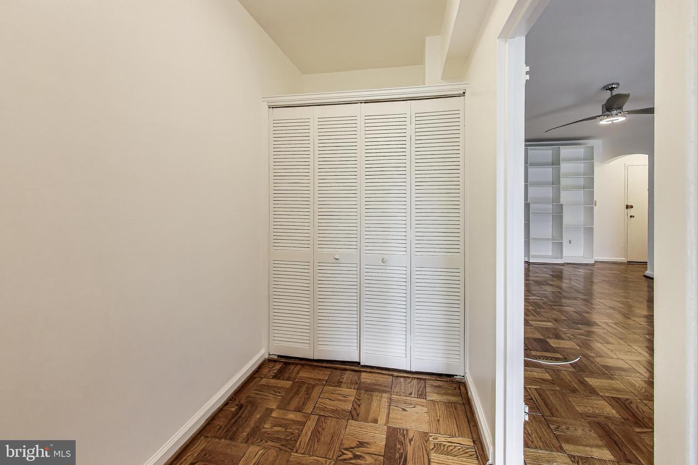 1 SCOTT CIR NW #305, WASHINGTON, District Of Columbia 20036, 1 Bedroom Bedrooms, ,1 BathroomBathrooms,Residential,For sale,1 SCOTT CIR NW #305,DCDC2208188 MLS # DCDC2208188