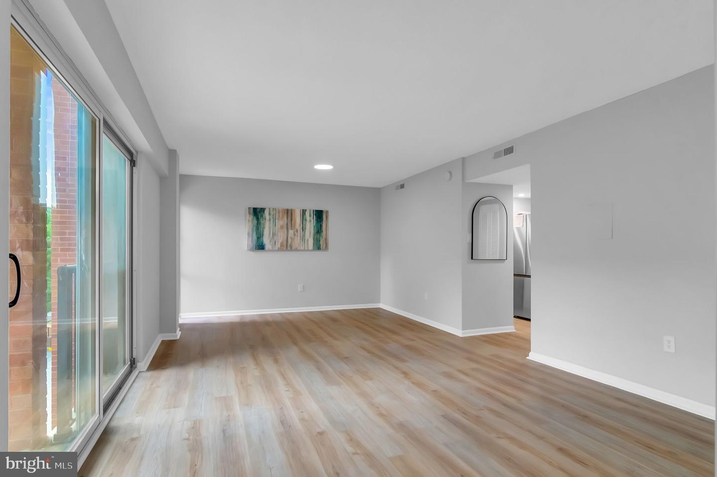 1300 ARMY NAVY DR #320, ARLINGTON, Virginia 22202, 1 Bedroom Bedrooms, ,1 BathroomBathrooms,Residential,For sale,1300 ARMY NAVY DR #320,VAAR2059978 MLS # VAAR2059978