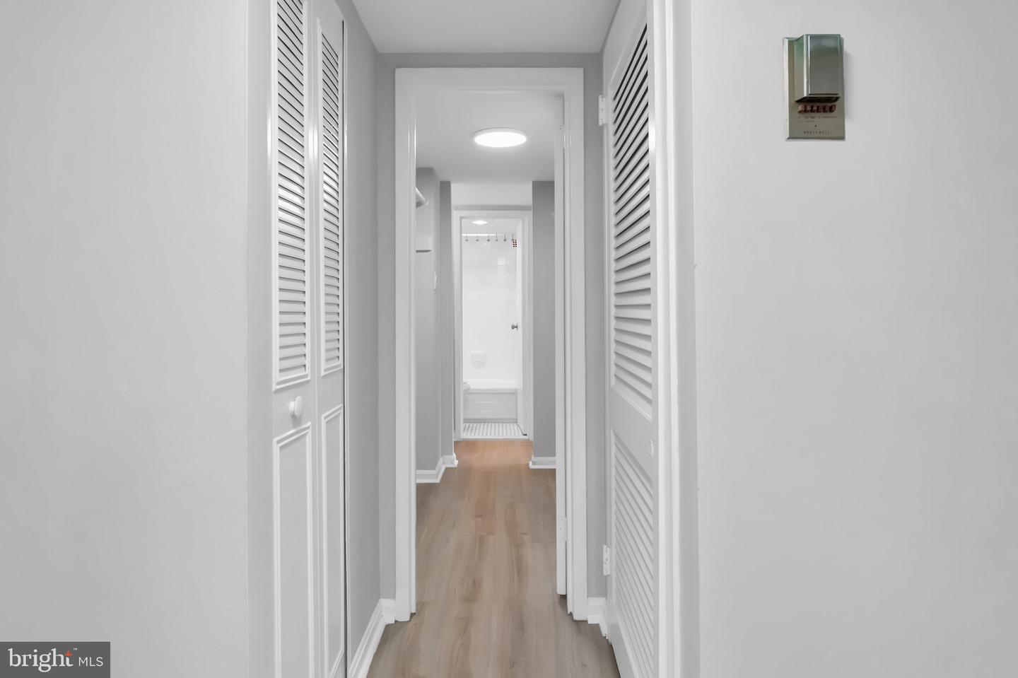 1300 ARMY NAVY DR #320, ARLINGTON, Virginia 22202, 1 Bedroom Bedrooms, ,1 BathroomBathrooms,Residential,For sale,1300 ARMY NAVY DR #320,VAAR2059978 MLS # VAAR2059978