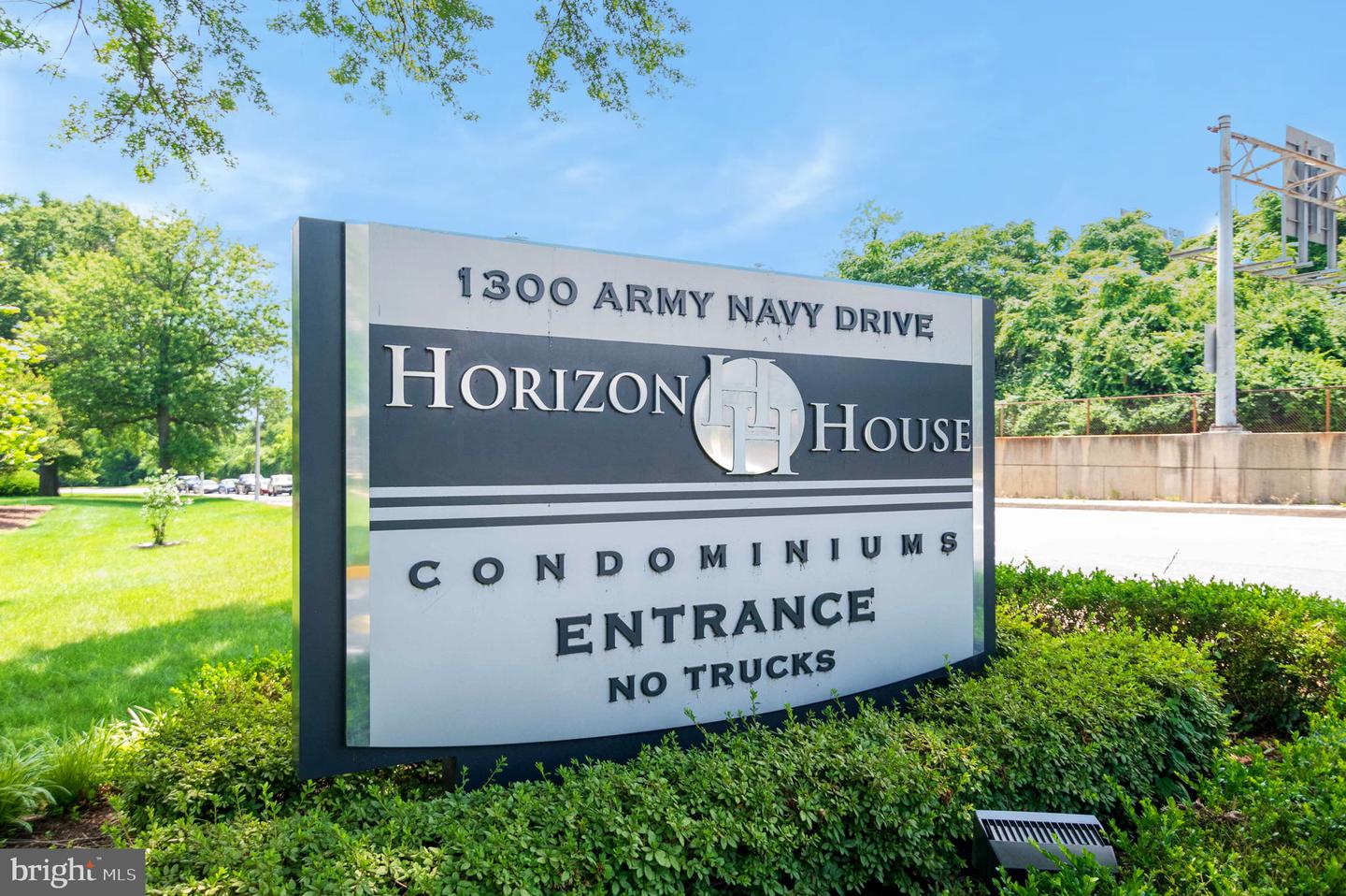 1300 ARMY NAVY DR #320, ARLINGTON, Virginia 22202, 1 Bedroom Bedrooms, ,1 BathroomBathrooms,Residential,For sale,1300 ARMY NAVY DR #320,VAAR2059978 MLS # VAAR2059978