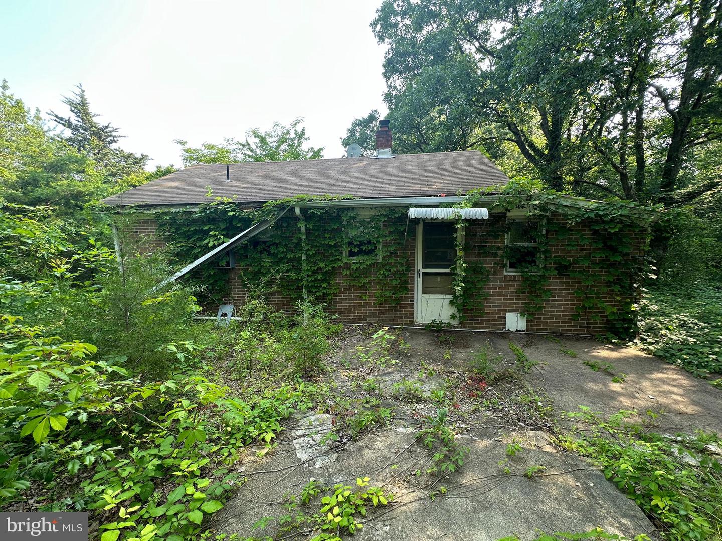 10017 HAYDEN RD, SPOTSYLVANIA, Virginia 22551, 1 Bedroom Bedrooms, ,1 BathroomBathrooms,Residential,For sale,10017 HAYDEN RD,VASP2034376 MLS # VASP2034376