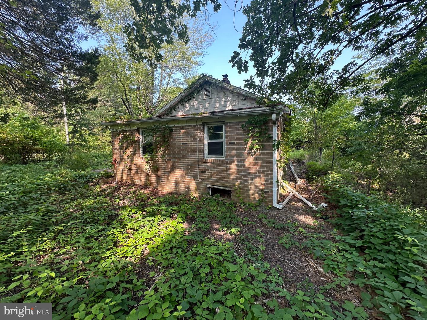 10017 HAYDEN RD, SPOTSYLVANIA, Virginia 22551, 1 Bedroom Bedrooms, ,1 BathroomBathrooms,Residential,For sale,10017 HAYDEN RD,VASP2034376 MLS # VASP2034376