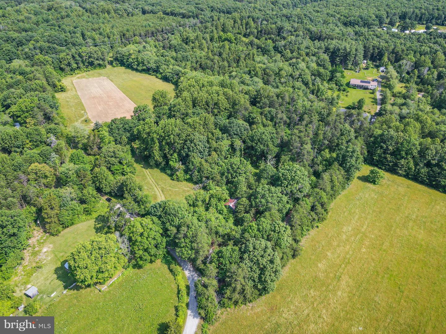 10017 HAYDEN RD, SPOTSYLVANIA, Virginia 22551, 1 Bedroom Bedrooms, ,1 BathroomBathrooms,Residential,For sale,10017 HAYDEN RD,VASP2034376 MLS # VASP2034376