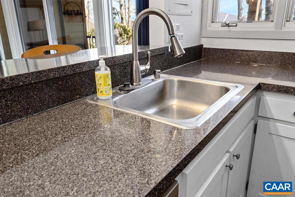 107 EAGLES CT CONDOS #107, WINTERGREEN RESORT, Virginia 22967, 2 Bedrooms Bedrooms, ,1 BathroomBathrooms,Residential,For sale,107 EAGLES CT CONDOS #107,662961 MLS # 662961