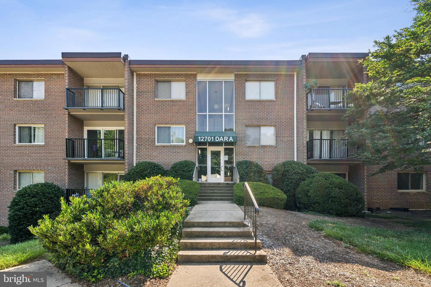 12701 DARA DR #303, WOODBRIDGE, Virginia 22192, 2 Bedrooms Bedrooms, ,1 BathroomBathrooms,Residential,For sale,12701 DARA DR #303,VAPW2092258 MLS # VAPW2092258