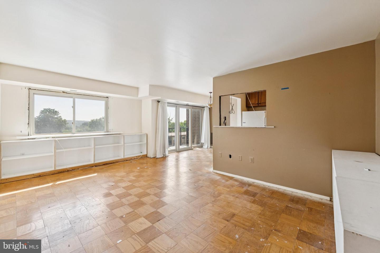 12701 DARA DR #303, WOODBRIDGE, Virginia 22192, 2 Bedrooms Bedrooms, ,1 BathroomBathrooms,Residential,For sale,12701 DARA DR #303,VAPW2092258 MLS # VAPW2092258