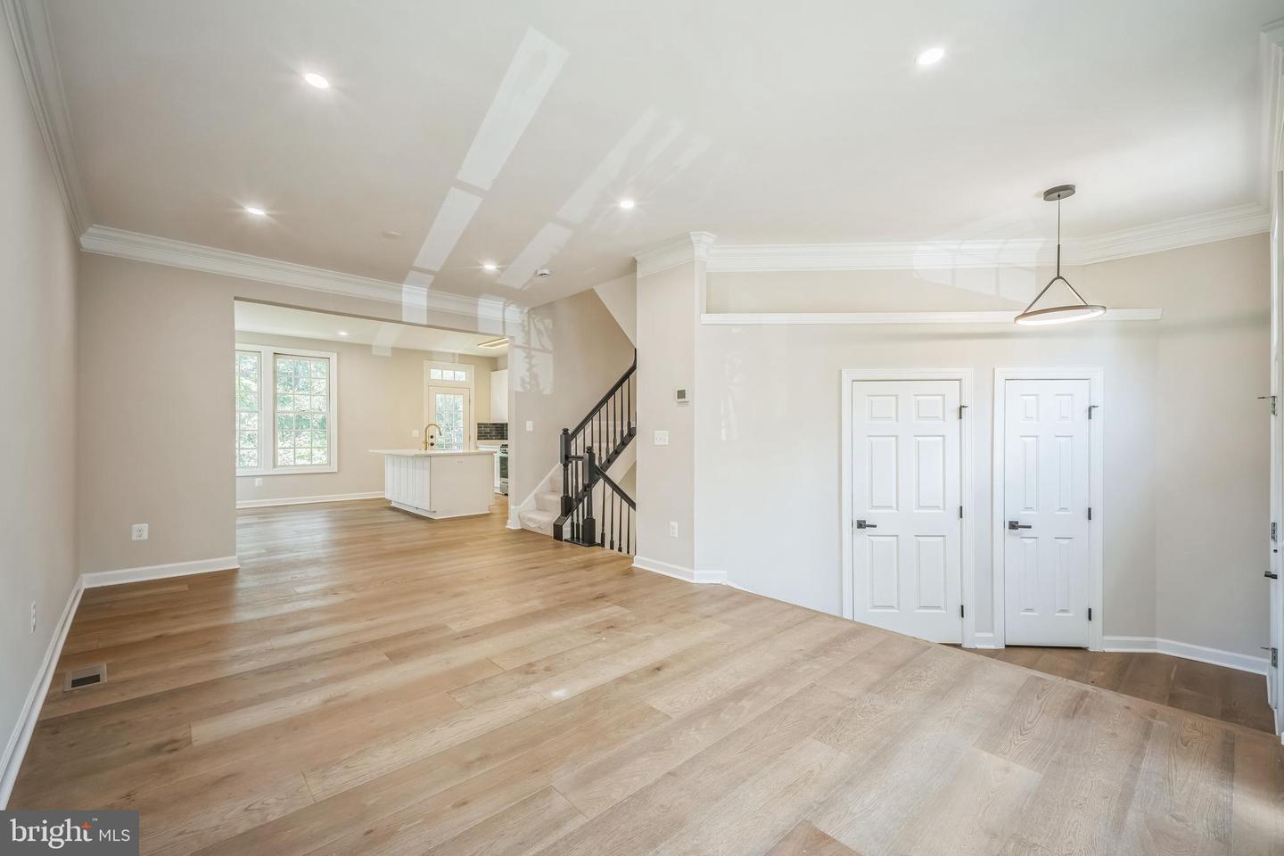 5561 JOWETT CT, ALEXANDRIA, Virginia 22315, 3 Bedrooms Bedrooms, ,2 BathroomsBathrooms,Residential,For sale,5561 JOWETT CT,VAFX2240110 MLS # VAFX2240110