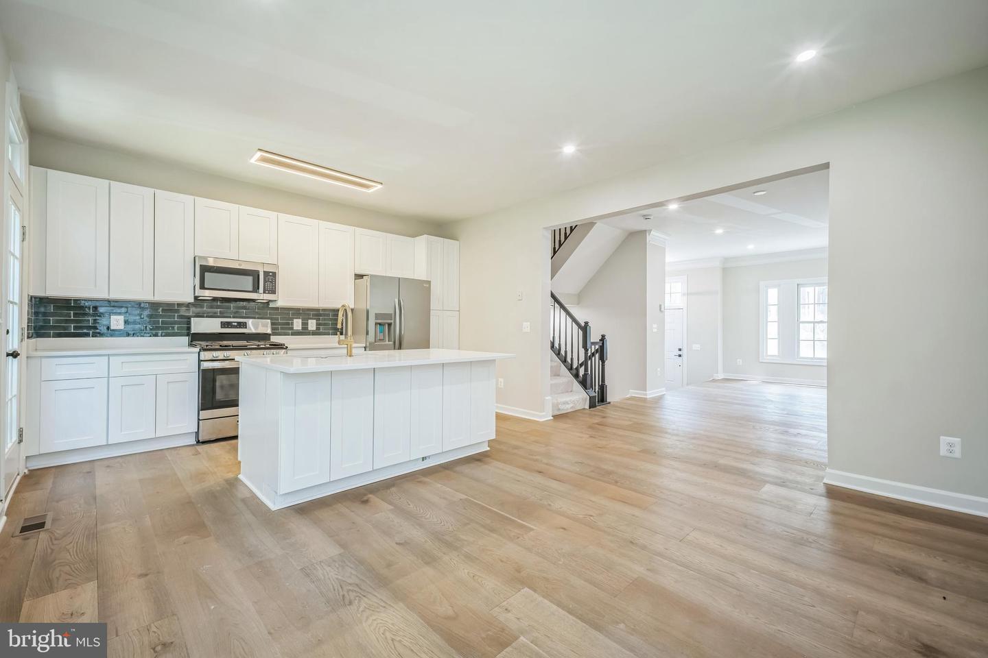 5561 JOWETT CT, ALEXANDRIA, Virginia 22315, 3 Bedrooms Bedrooms, ,2 BathroomsBathrooms,Residential,For sale,5561 JOWETT CT,VAFX2240110 MLS # VAFX2240110