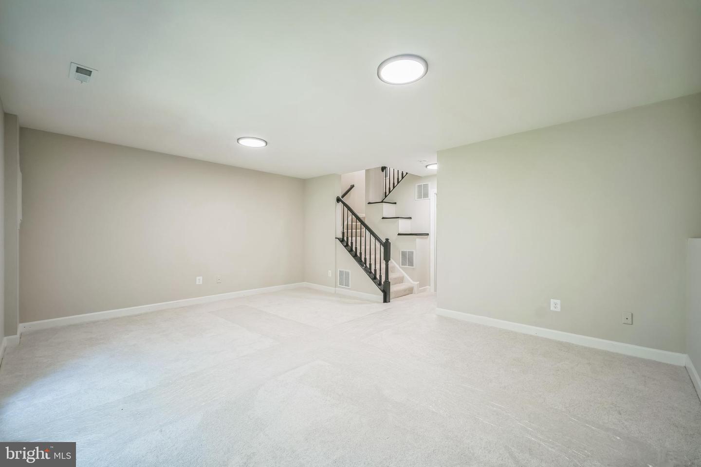 5561 JOWETT CT, ALEXANDRIA, Virginia 22315, 3 Bedrooms Bedrooms, ,2 BathroomsBathrooms,Residential,For sale,5561 JOWETT CT,VAFX2240110 MLS # VAFX2240110