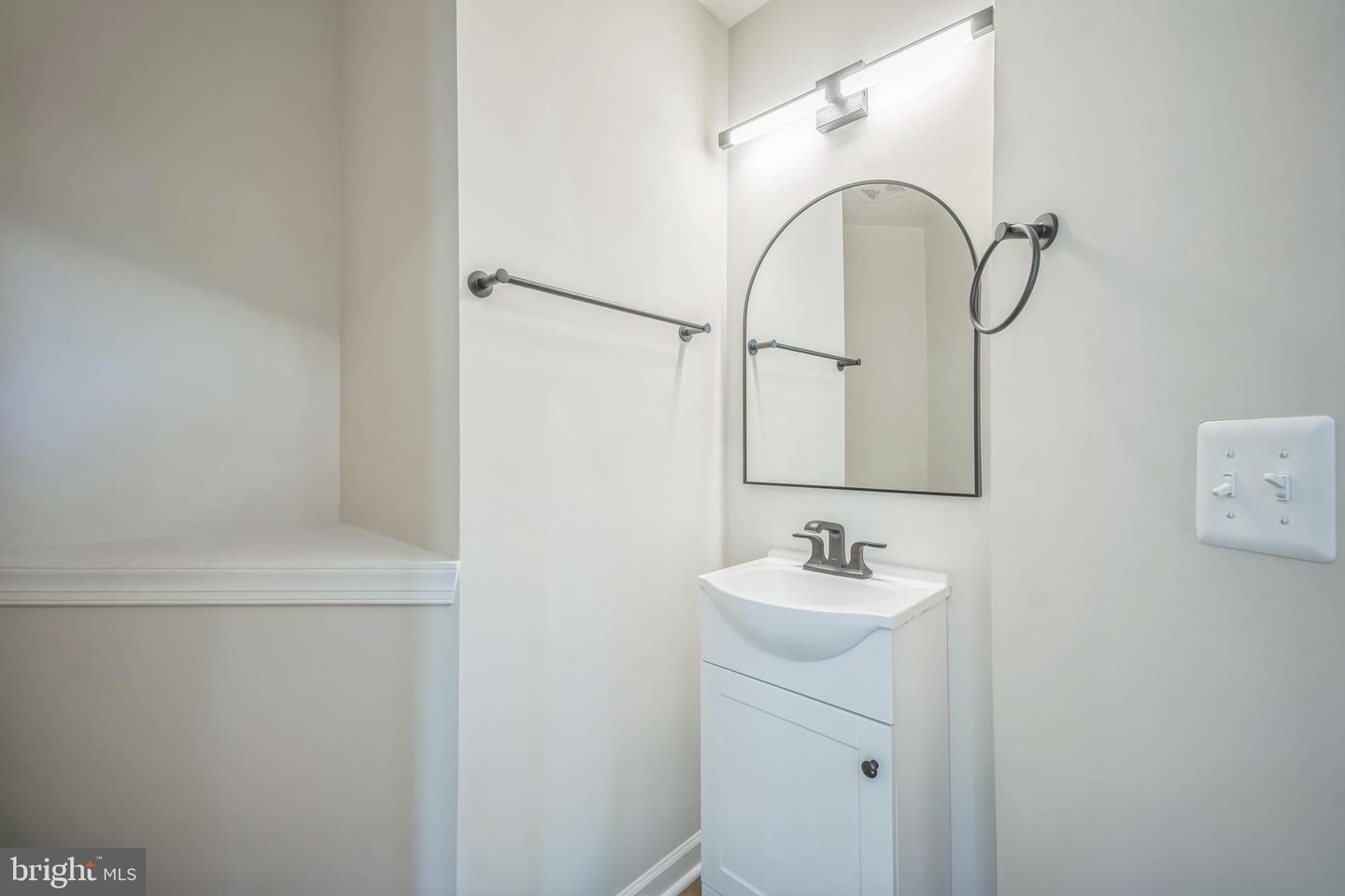 5561 JOWETT CT, ALEXANDRIA, Virginia 22315, 3 Bedrooms Bedrooms, ,2 BathroomsBathrooms,Residential,For sale,5561 JOWETT CT,VAFX2240110 MLS # VAFX2240110