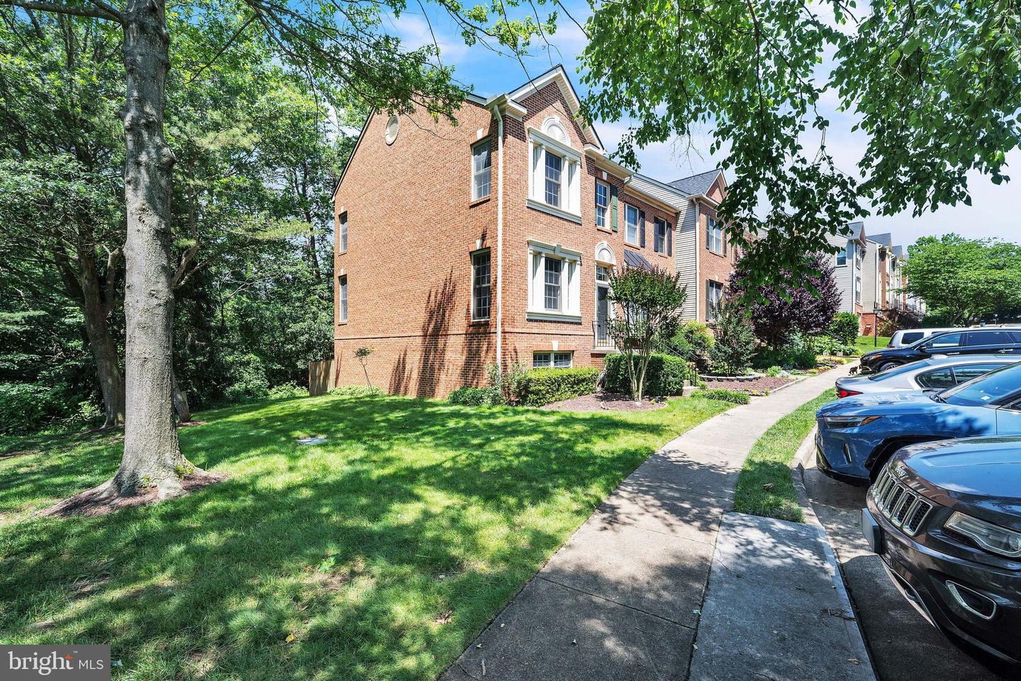 5561 JOWETT CT, ALEXANDRIA, Virginia 22315, 3 Bedrooms Bedrooms, ,2 BathroomsBathrooms,Residential,For sale,5561 JOWETT CT,VAFX2240110 MLS # VAFX2240110