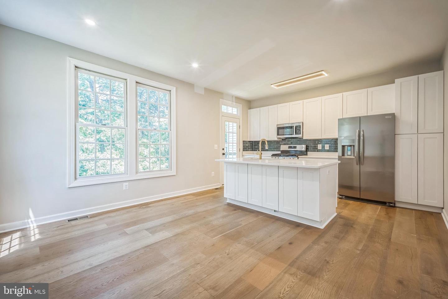 5561 JOWETT CT, ALEXANDRIA, Virginia 22315, 3 Bedrooms Bedrooms, ,2 BathroomsBathrooms,Residential,For sale,5561 JOWETT CT,VAFX2240110 MLS # VAFX2240110