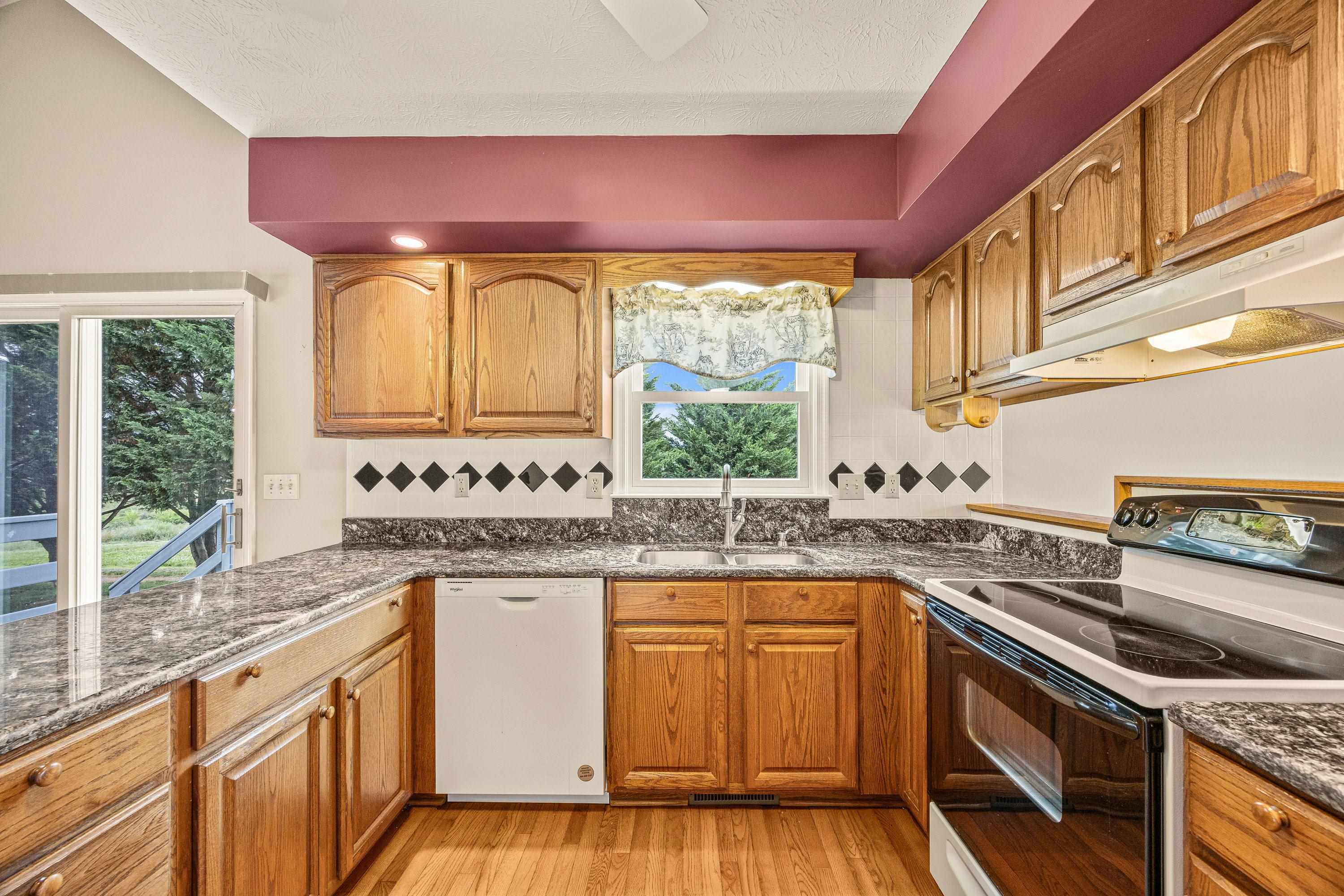 648 BOYERS RD, ROCKINGHAM, Virginia 22801, 3 Bedrooms Bedrooms, ,3 BathroomsBathrooms,Residential,648 BOYERS RD,666319 MLS # 666319