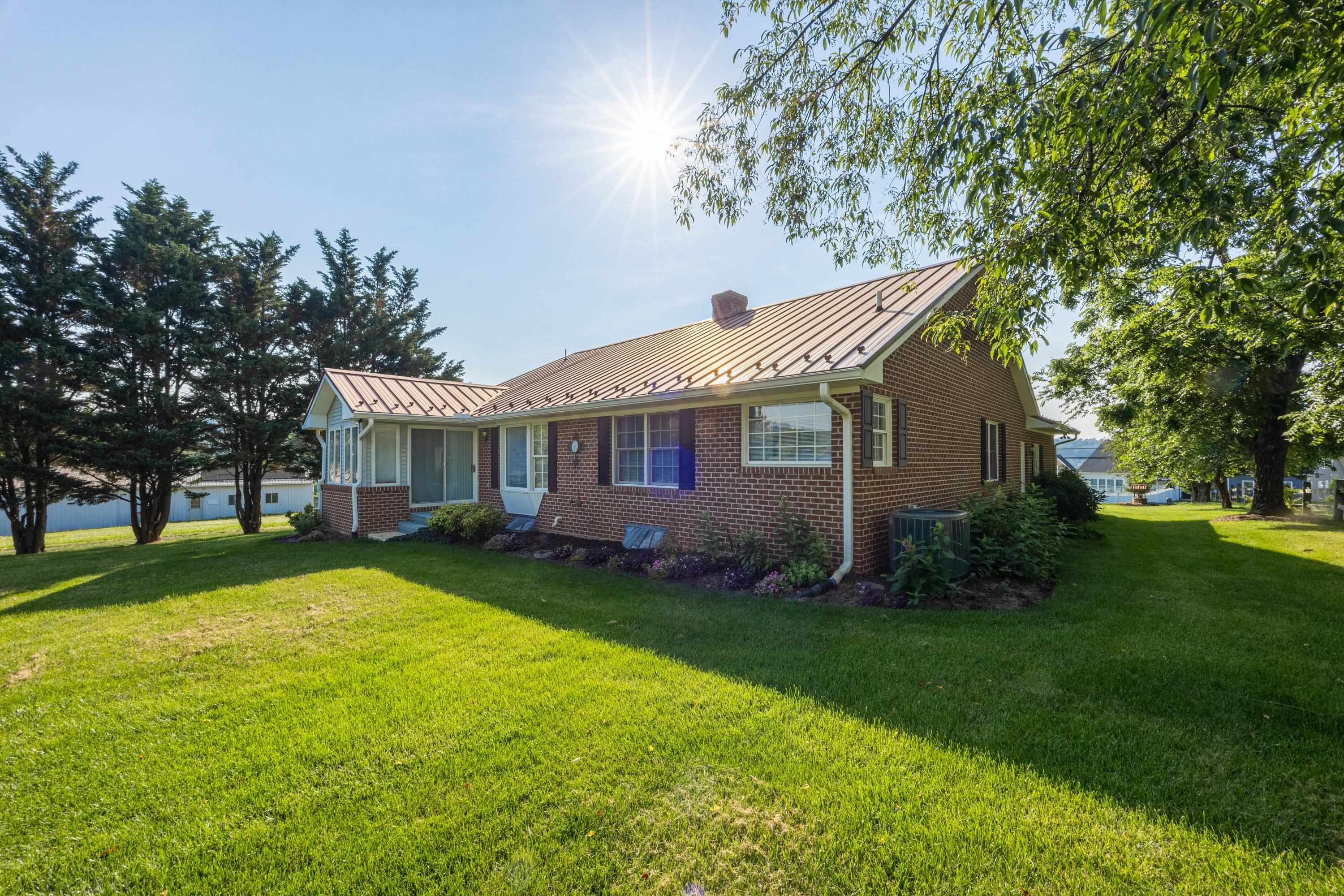 648 BOYERS RD, ROCKINGHAM, Virginia 22801, 3 Bedrooms Bedrooms, ,3 BathroomsBathrooms,Residential,648 BOYERS RD,666319 MLS # 666319