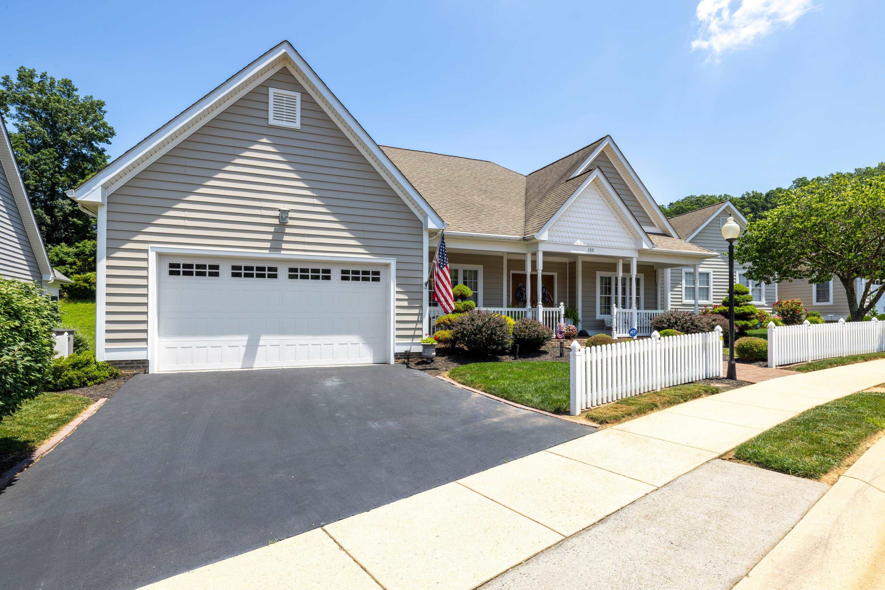 105 MIDVALE CROSSING, STAUNTON, Virginia 24401, 3 Bedrooms Bedrooms, ,2 BathroomsBathrooms,Residential,105 MIDVALE CROSSING,666323 MLS # 666323