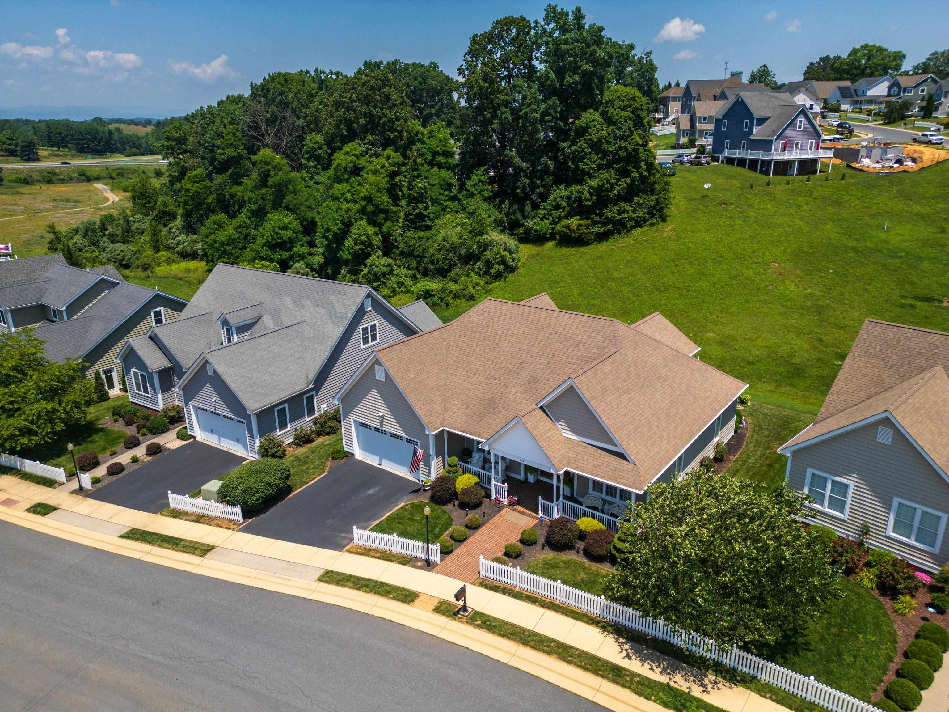 105 MIDVALE CROSSING, STAUNTON, Virginia 24401, 3 Bedrooms Bedrooms, ,2 BathroomsBathrooms,Residential,105 MIDVALE CROSSING,666323 MLS # 666323