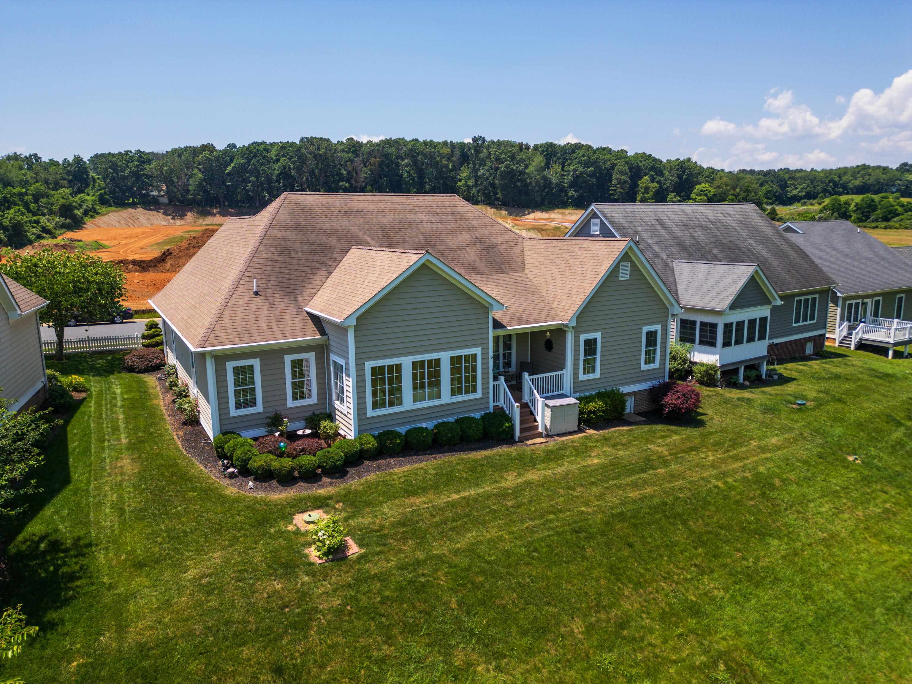 105 MIDVALE CROSSING, STAUNTON, Virginia 24401, 3 Bedrooms Bedrooms, ,2 BathroomsBathrooms,Residential,105 MIDVALE CROSSING,666323 MLS # 666323