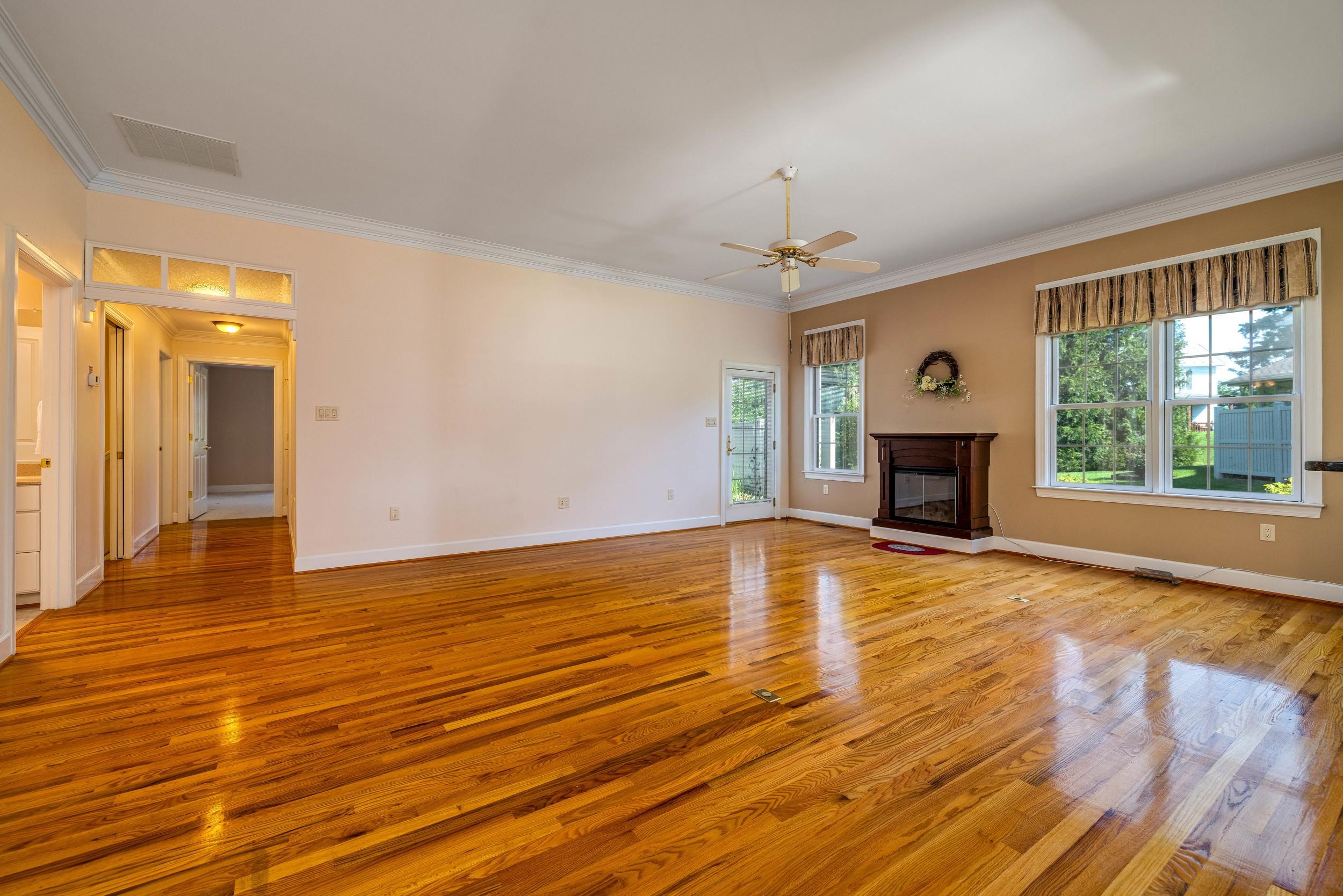 615 KESTREL CT, WOODSTOCK, Virginia 22664, 3 Bedrooms Bedrooms, ,2 BathroomsBathrooms,Residential,615 KESTREL CT,666325 MLS # 666325