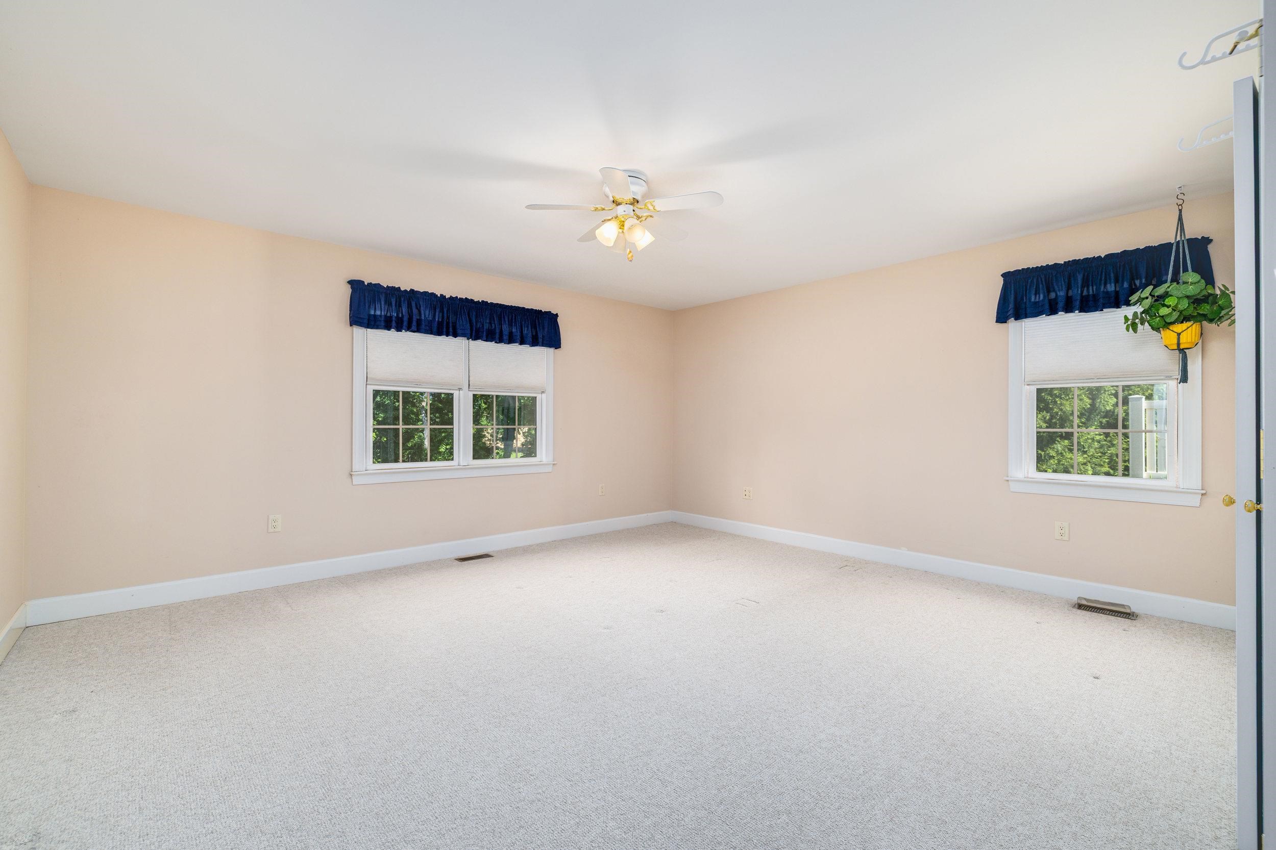 615 KESTREL CT, WOODSTOCK, Virginia 22664, 3 Bedrooms Bedrooms, ,2 BathroomsBathrooms,Residential,615 KESTREL CT,666325 MLS # 666325